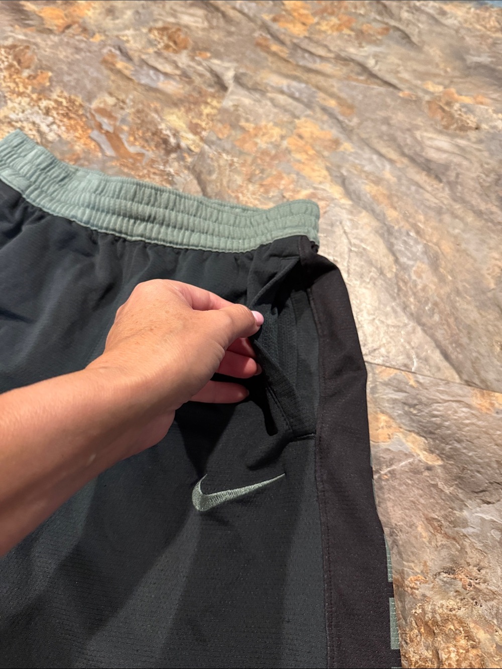 Nike youth boys size large Black and Sage Performance Athletic Shorts - Picture 9 of 15